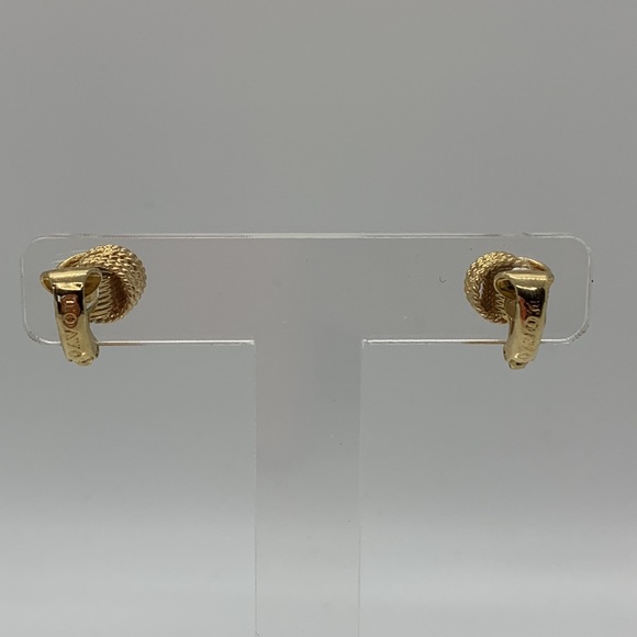 Vintage Avon Gold Tone Knot Clip on Earrings - Picture 6 of 10
